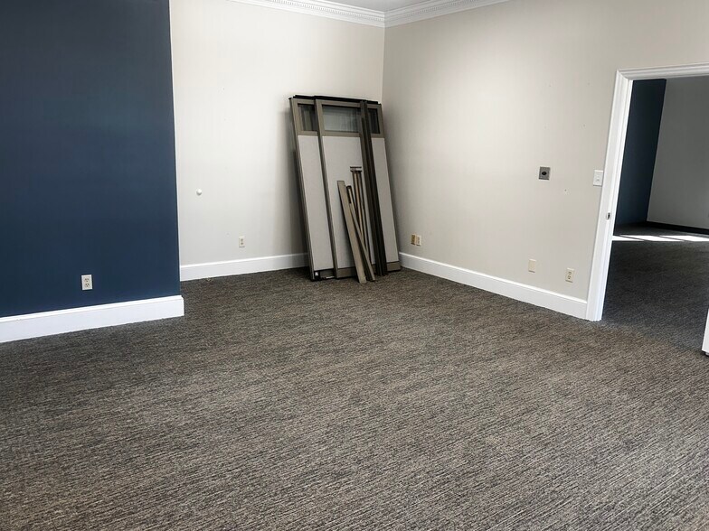 More Photos Of 1230 John B White SR Blvd, Spartanburg Office For Lease