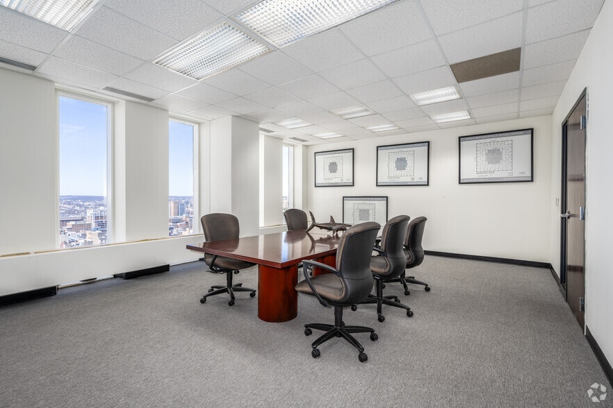 More Photos Of 1 N Charles St, Baltimore Office For Sale