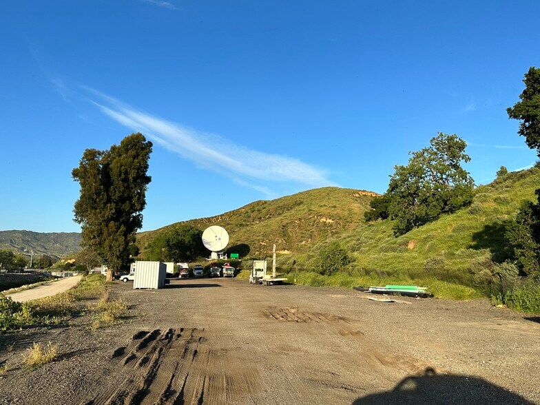 More Photos Of 1750 S Tapo St, Simi Valley Land For Lease