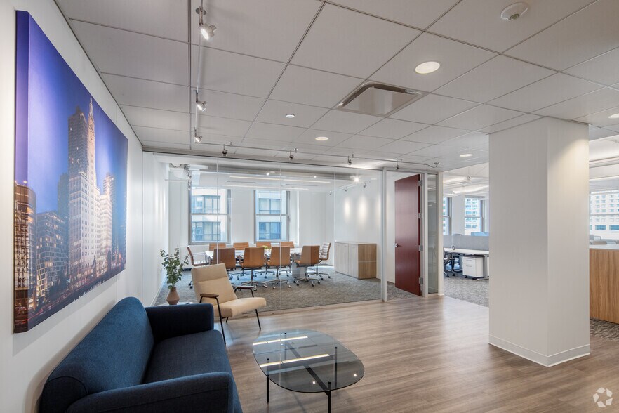 More Photos Of 400 N Michigan Ave, Chicago Unknown For Lease