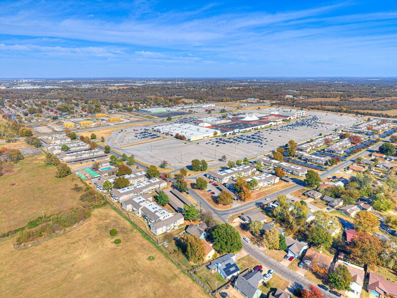 More Photos Of 2302 S 137th East Ave, Tulsa Apartments For Sale