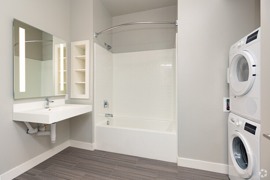 More Photos Of 1200 S Broadway, Los Angeles Apartments For Lease