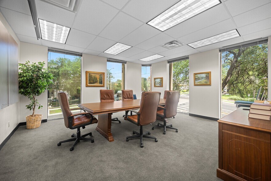 More Photos Of 1411 West Ave, Austin Office For Sale