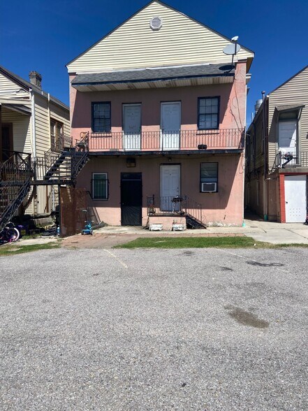More Photos Of 2514 Tulane Ave, New Orleans Office For Sale