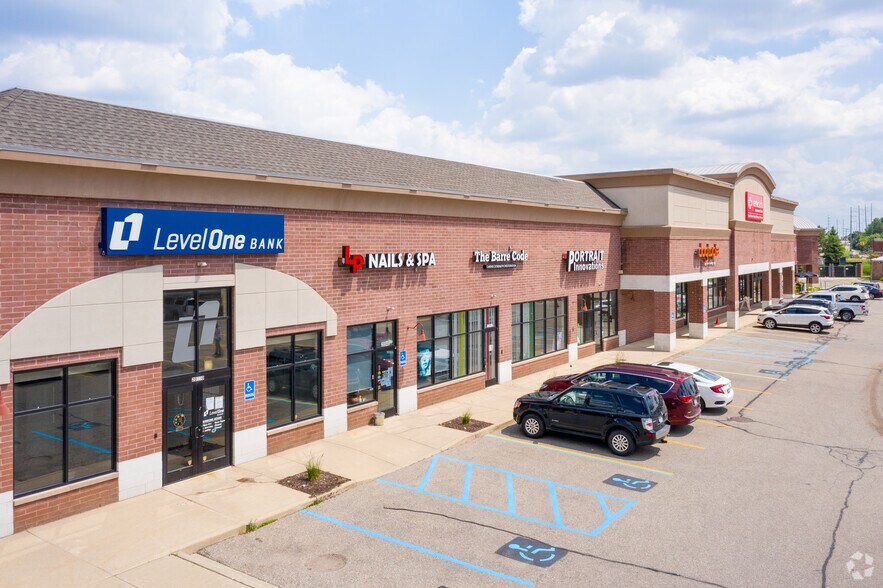 More Photos Of 20420-20580 Haggerty Rd, Northville Unknown For Lease
