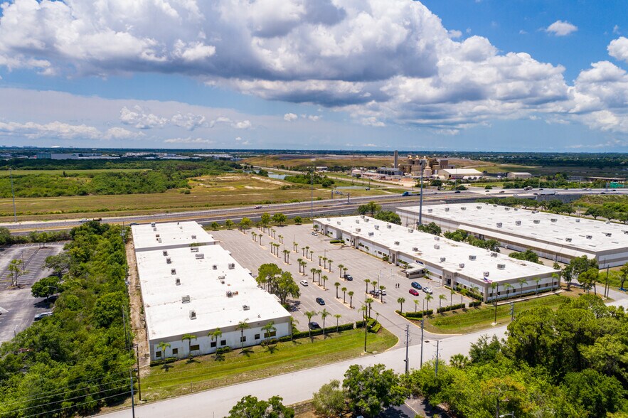More Photos Of 2600 118th Ave N, Saint Petersburg Light Distribution For Lease