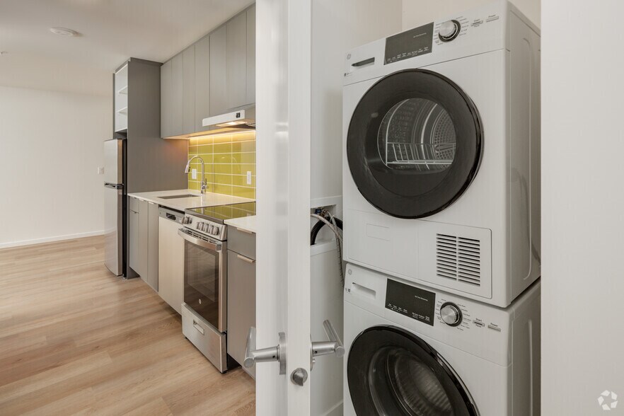 More Photos Of 1888 Scotia St, Vancouver Apartments For Lease