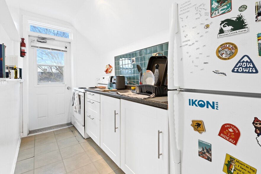 More Photos Of 84 Fourth Av, Ottawa Apartments For Sale
