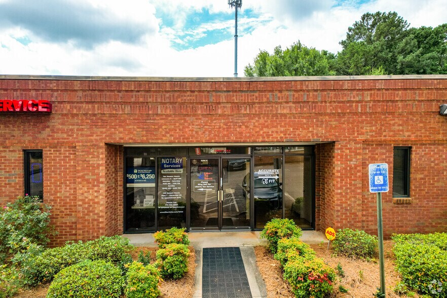 More Photos Of 5353 Fairington Rd, Lithonia Medical For Sale