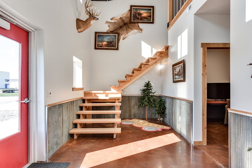 More Photos Of 1058 Sunburst Ln, Mead Warehouse For Sale