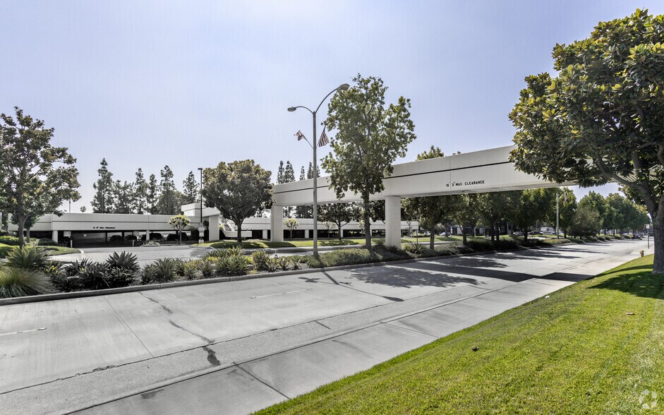 More Photos Of 605 E Huntington Dr, Monrovia Office For Lease