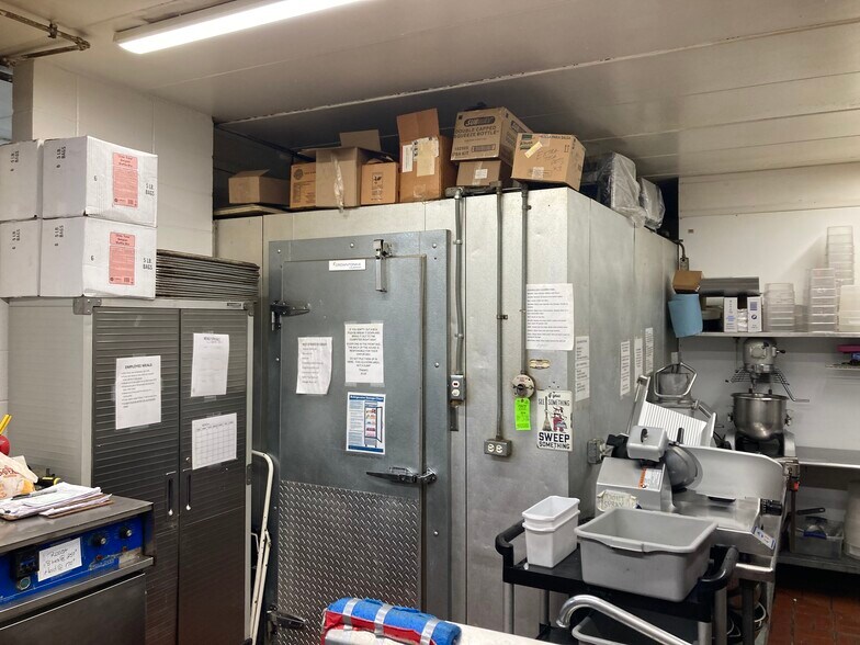 More Photos Of 403 Belknap St, Superior Restaurant For Sale