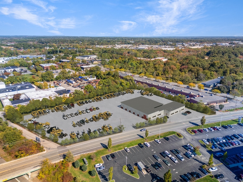 More Photos Of 370 Wampanoag Trl, Riverside Truck Terminal For Lease