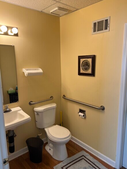 More Photos Of 2630 Beaver Ruin Rd, Norcross Medical For Sale