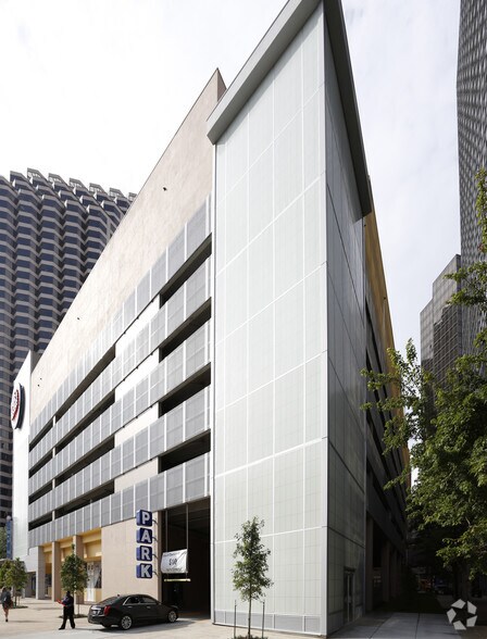 More Photos Of 1200 Poydras St, New Orleans Freestanding For Sale