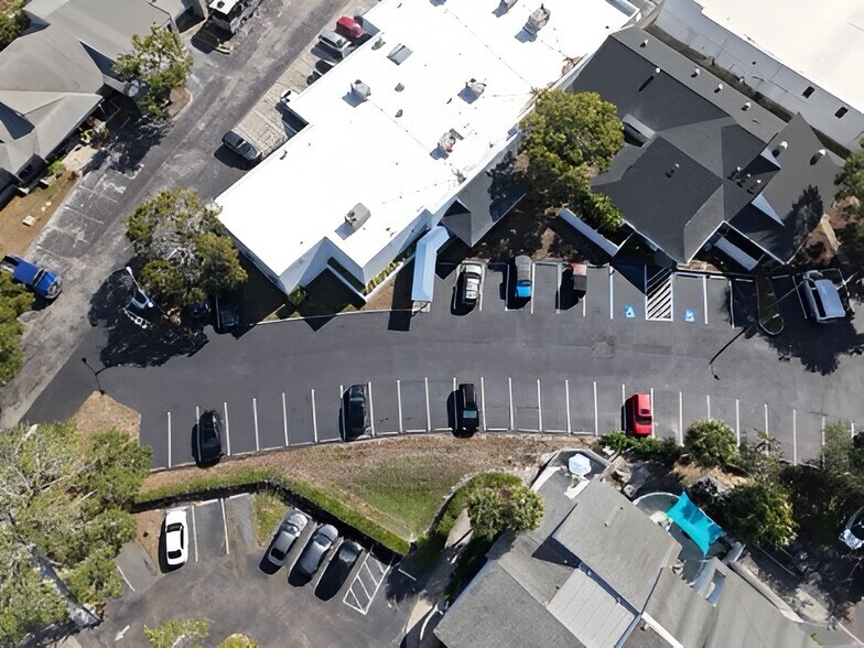 More Photos Of 617 Lakeview Rd, Clearwater Medical For Lease