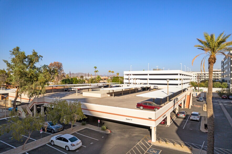 More Photos Of 202 E Earll Dr, Phoenix Medical For Sale