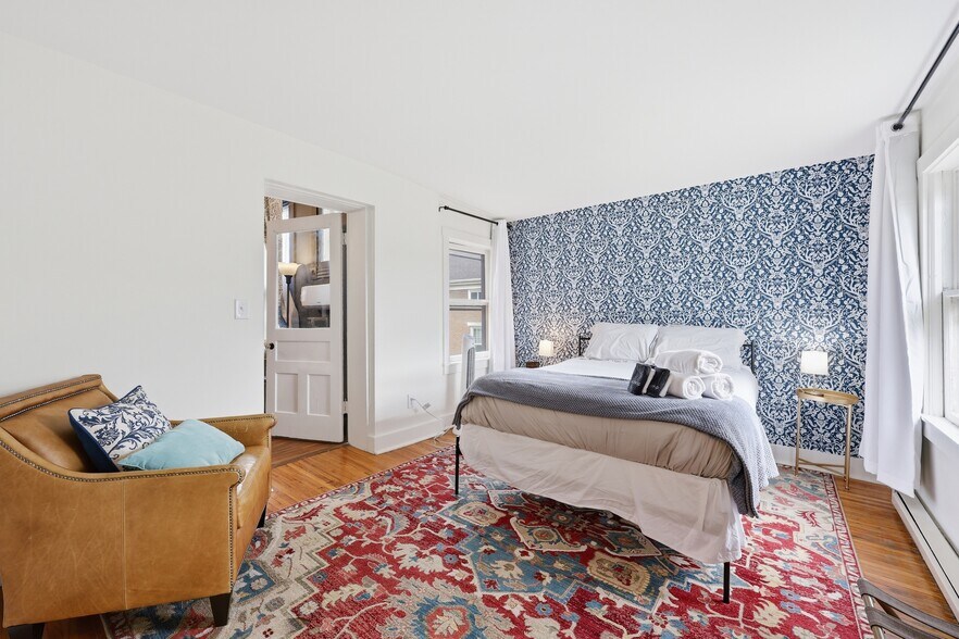 More Photos Of 83 Wilson Ave, Columbus Hospitality For Sale