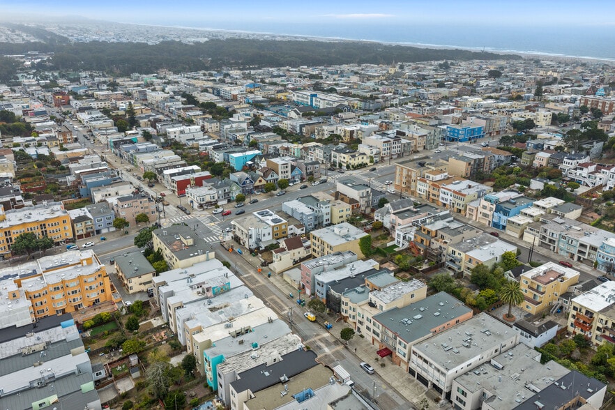More Photos Of 447 34th Ave, San Francisco Apartments For Sale