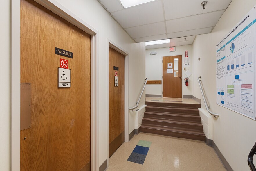 More Photos Of 315 S Kalamazoo Mall, Kalamazoo Office For Sale