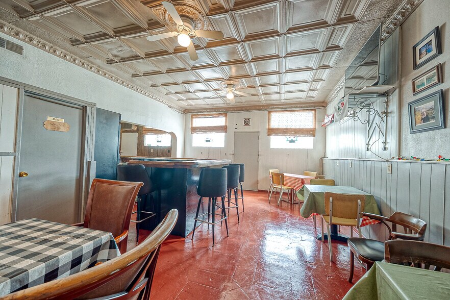 More Photos Of 936 Broadway, Pitcairn Restaurant For Sale