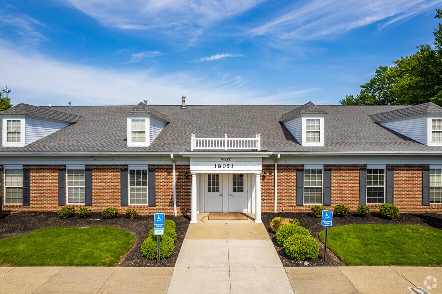 More Photos Of 7010 Engle Rd, Middleburg Heights Unknown For Lease