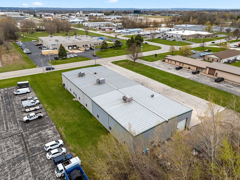 More Photos Of 3300 Commodity Ln, Green Bay Manufacturing For Lease