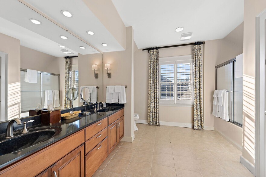 More Photos Of 1442 Coraopolis Heights Rd, Moon Township Hospitality For Sale