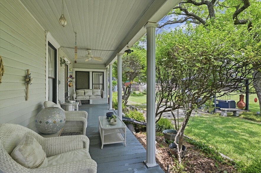 More Photos Of 202 E Main St, Celina Flex For Sale