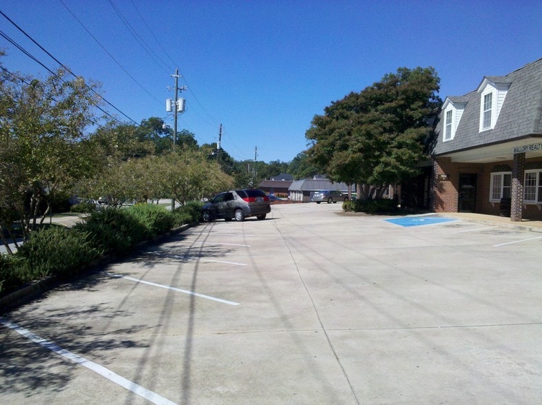 More Photos Of 300 W Broome St, Lagrange Office For Sale