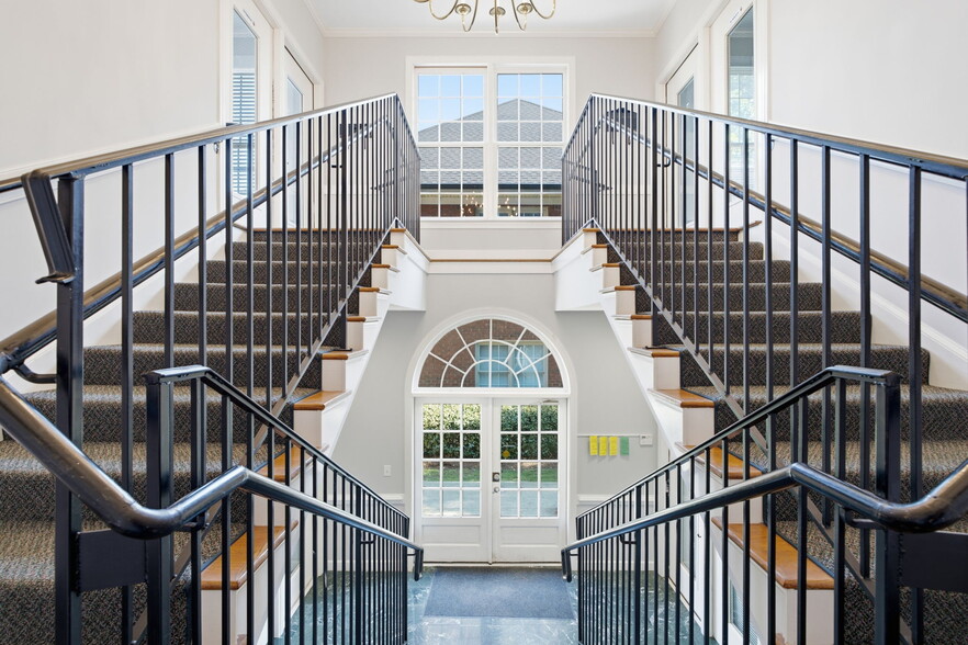 More Photos Of 2854 Johnson Ferry Rd, Marietta Office For Sale