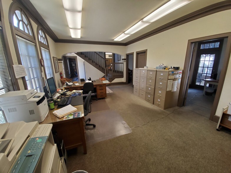 More Photos Of 430 2nd St, Yuba City Office For Sale