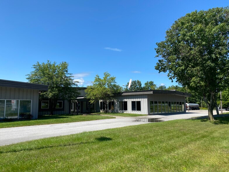 More Photos Of 112 Squires Rd, North Clarendon Auto Dealership For Sale