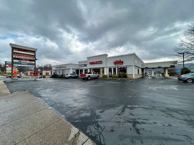 More Photos Of 107 Brown St, East Stroudsburg Freestanding For Lease