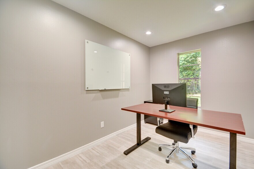 More Photos Of 26615 Oak Ridge Dr, The Woodlands Office For Lease