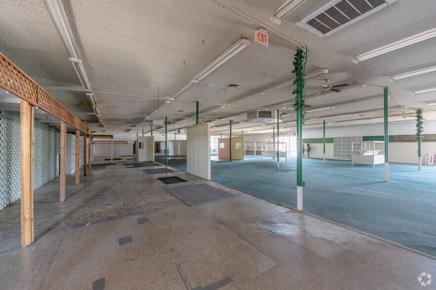 More Photos Of 4101 W Charleston Blvd, Las Vegas Freestanding For Sale