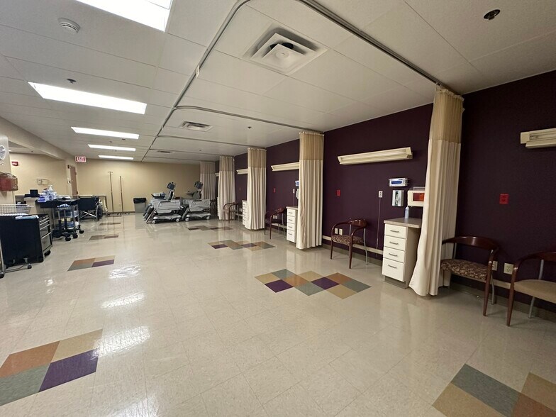 More Photos Of 240 W Cook Rd, Mansfield Medical For Sale