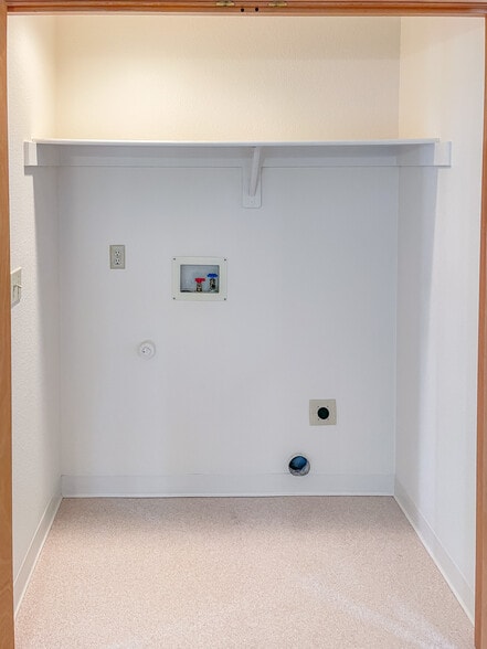 More Photos Of 133-143 Friendship Ave SE, Salem Apartments For Sale