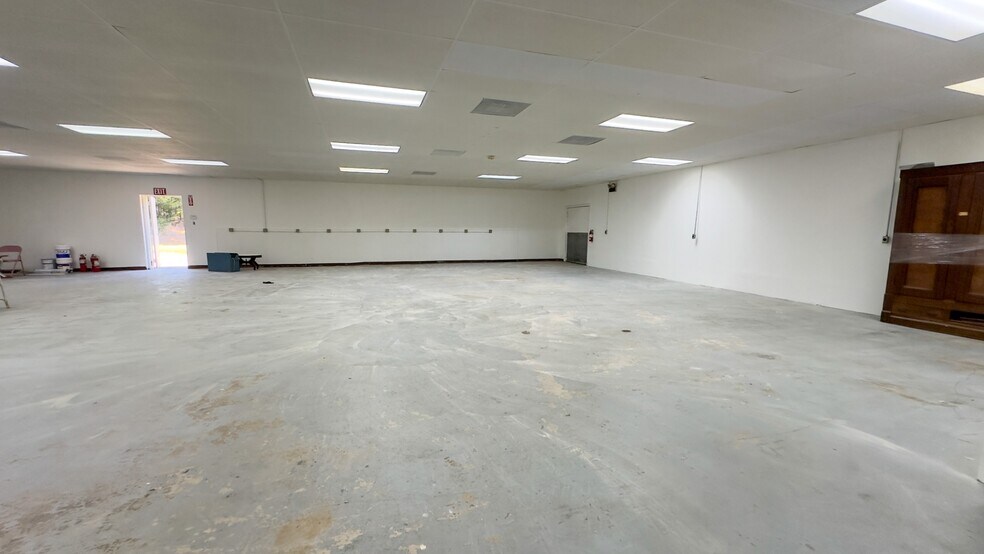 More Photos Of 4918 Profit Dr, Tyler Industrial For Lease