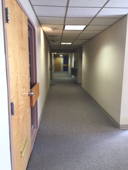 More Photos Of 405 S Cascade Ave, Colorado Springs Coworking Space