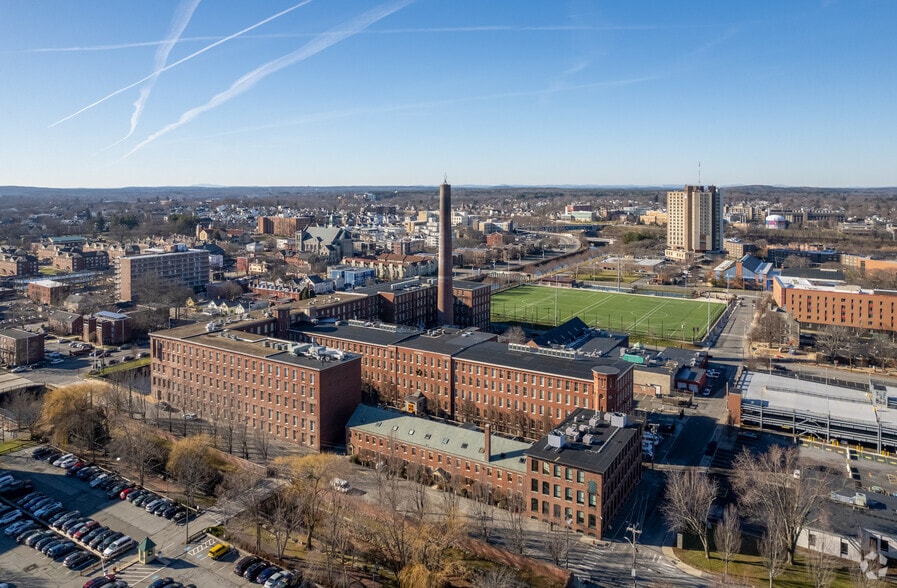 More Photos Of 175 Cabot St, Lowell Unknown For Lease