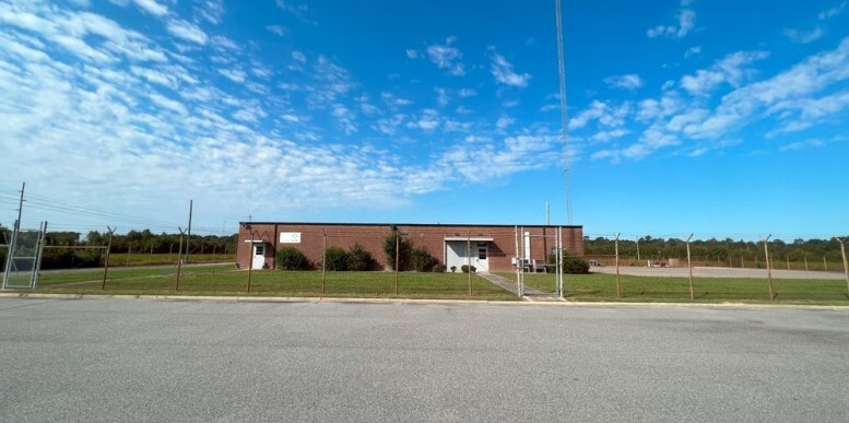 Primary Photo Of 1124 US 13 Hwy S, Ahoskie Office For Sale