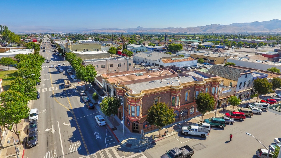 More Photos Of 449-455 San Benito St, Hollister Storefront Retail Office For Lease