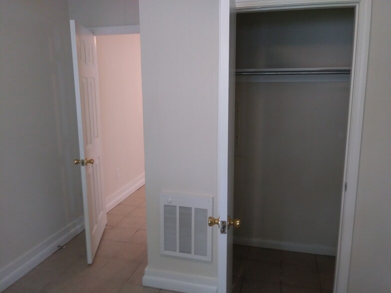 More Photos Of 2806-2812 Evergreen Rd, Brunswick Apartments For Sale