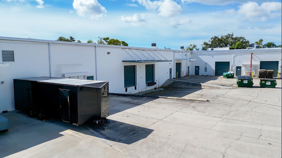 More Photos Of 7201-7243 Bryan Dairy Rd, Largo Unknown For Lease