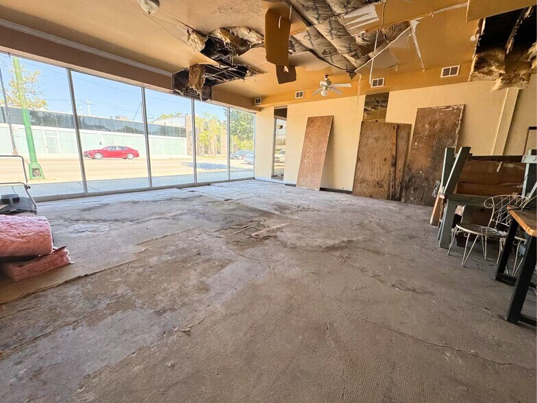 More Photos Of 3449-3453 W Peterson Ave, Chicago Storefront For Sale
