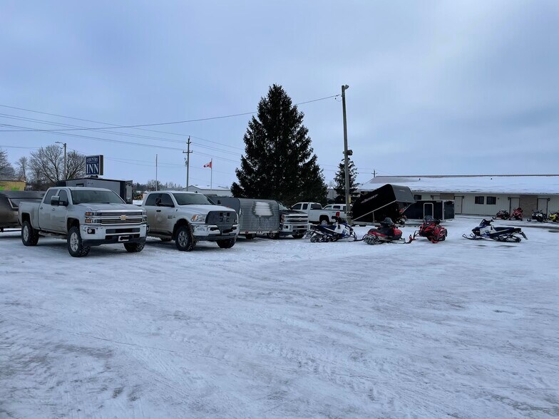 More Photos Of 8500 Road 164, Listowel Hotel For Sale