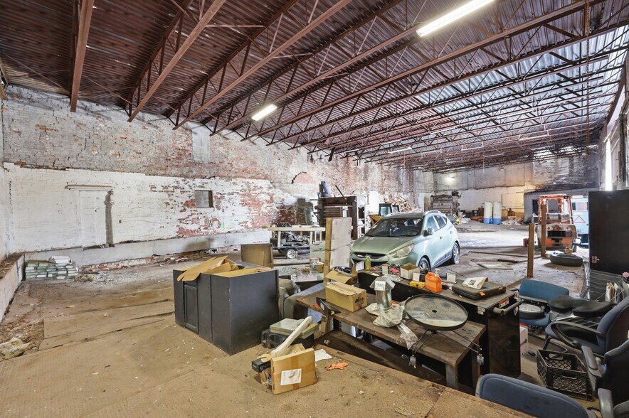 More Photos Of 688 E Eagle St, Buffalo Warehouse For Sale