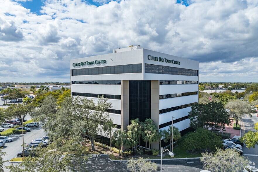 Primary Photo Of 10720 Caribbean Blvd, Cutler Bay Medical For Lease