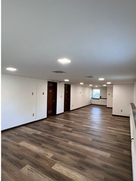 More Photos Of 79 Sunset Strip, Succasunna Medical For Lease